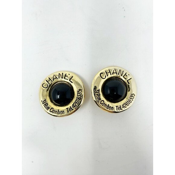 VTG Chanel 31 Rue Cambon CC Logo Address Round Clip On Earrings Black Cabochon - Picture 1 of 5